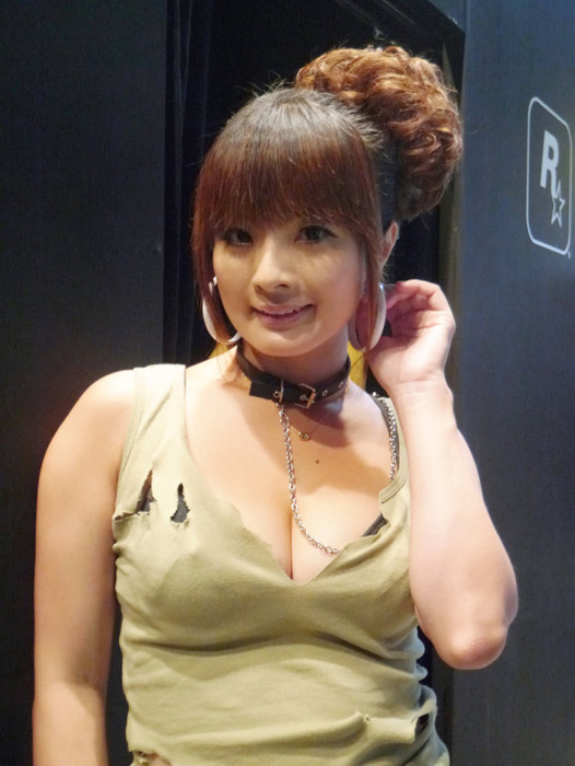 レースクイーン・キャンギャルの太ももや胸の谷間がエロい画像40枚 28