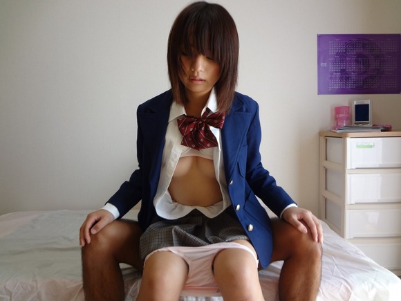 JK制服コスプレでセックスしてるAV女優のエロ画像 6