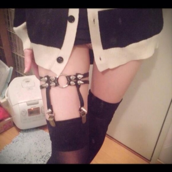 くびれがエロいコスプレイヤーの自撮りエロ写メ・画像30枚 19