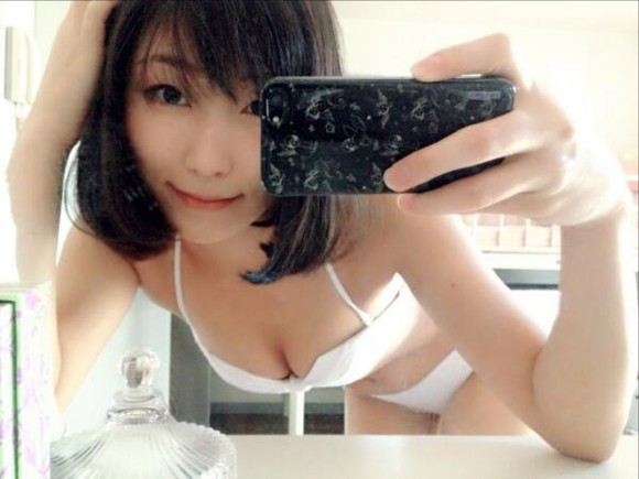 人気グラビアアイドル達の自撮りエロ写メ・画像30枚 27