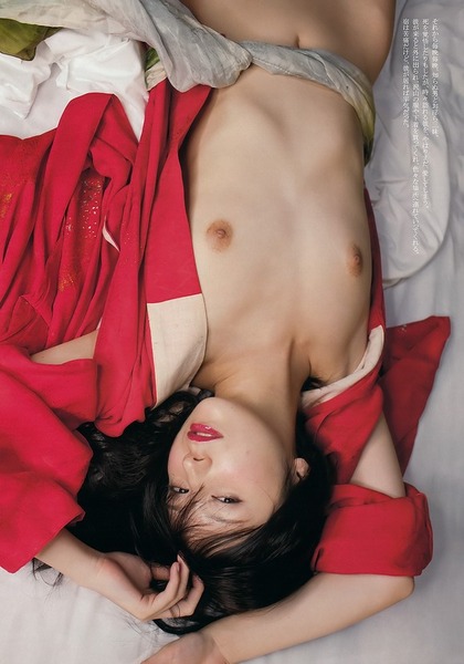 仲村みうの黒下着がエロい画像まとめ 6