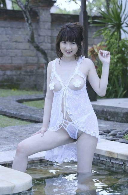 尾崎ナナ　グラビアアイドルの抜けるエロ画像40枚 34
