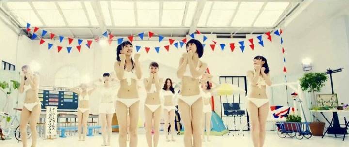 SUPER☆GiRLS / イッチャって♪ヤッチャって♪のPVがエロい画像 12
