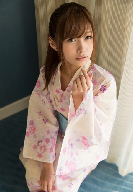 紺野ひかる　AV女優の下着姿がエロい画像 36