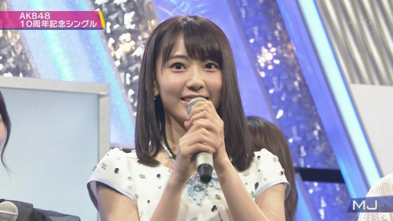 AKB48　宮脇咲良がパンチラしてるエロ画像 7