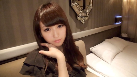 清楚系ビッチぽい素人女子大生のおっぱいを舐めてハメ撮り 4