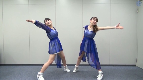 道重さゆみがパンチラしてるエロ画像30枚　モーニング娘。 24