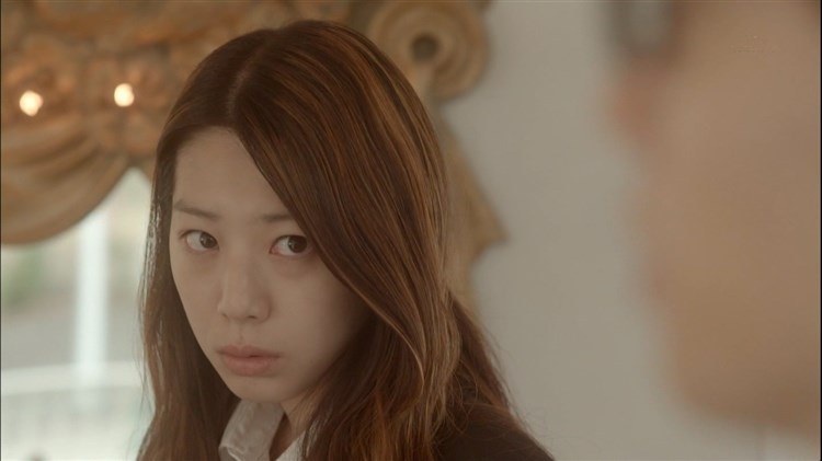 夏帆が制服姿で開脚パンチラしてるエロキャプ画像 30