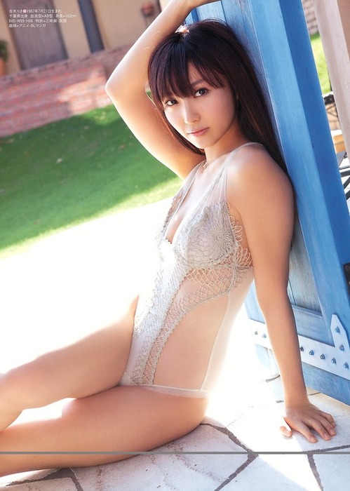 全身網タイツ着てる吉木りさのエロ画像32枚 24