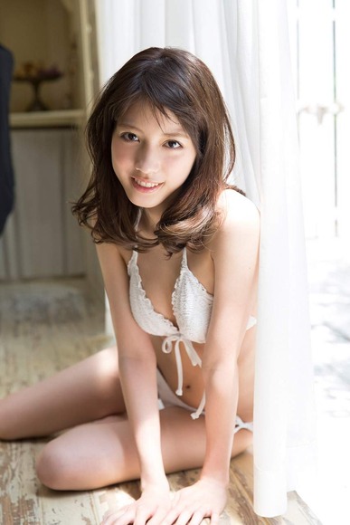 松田るか グラビアアイドル、女優の水着画像 2