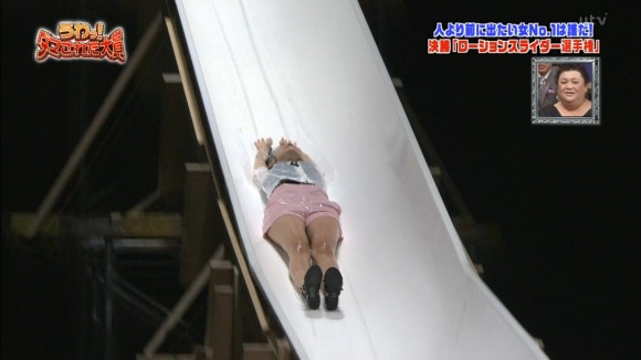 吉木りさが全身ローションまみれになってるエロ画像 2