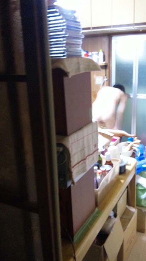 【素人身内盗撮エロ画像】お前の姉ちゃんエロッ…隣の芝生は青く見える…これまさにこのことだろｗｗｗｗｗｗ 18