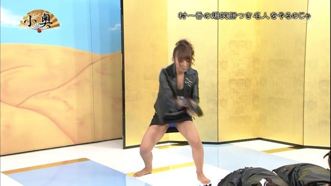 TVでパンチラしまくりなアイドル達のエロキャプ画像 3