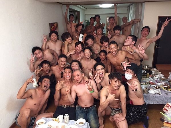 AV女優 蓮実クレア　「写メの9割と男優とセックスしてるwww 」 2