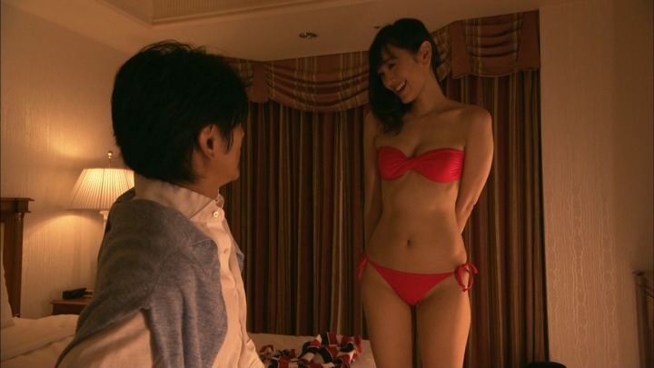 元女子アナ脊山麻理子(34)が匿名探偵で男を誘惑してるエロ画像 5