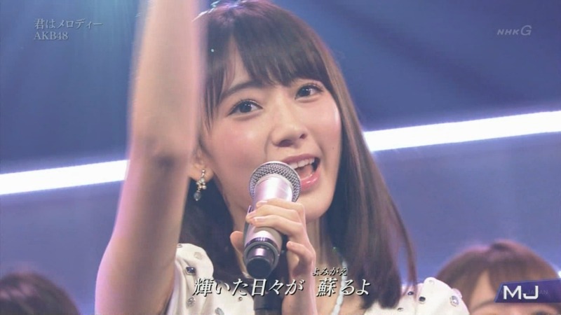 AKB48　宮脇咲良がパンチラしてるエロ画像 21