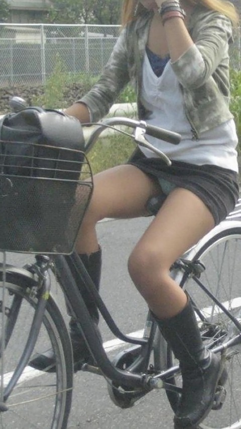 【悲報】ワイ、自転車パンチラ素人娘のせいで自動車事故起こすｗｗｗｗｗｗｗｗ（画像あり） 19