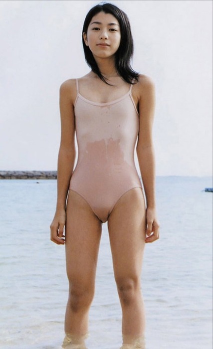 成海璃子　女優の胸チラがエロい画像まとめ 5