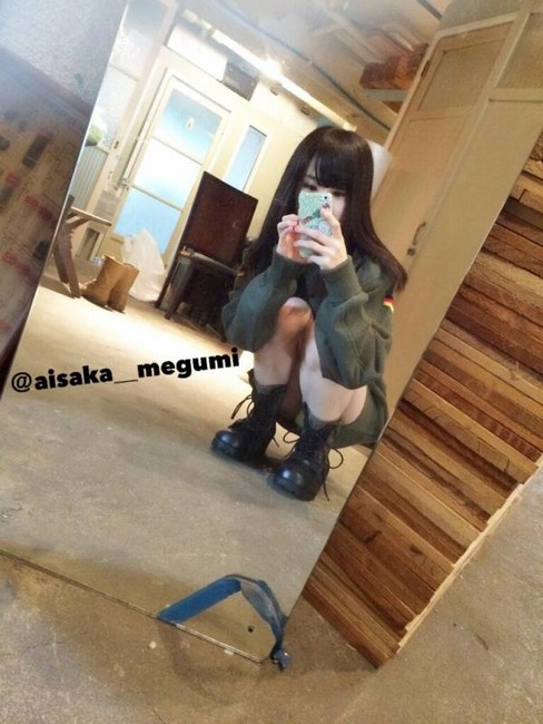 逢坂愛ちゃんがTwitterで自撮りしてる 22