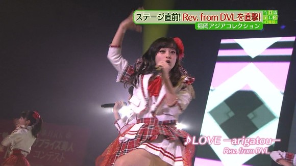 橋本環奈さんがライブ中にパンチラしてるエロ画像50枚 35