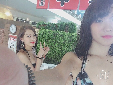 【素人水着エロ画像】こんな巨乳おなごと海行ってハメたい・・・これ切実ｗｗｗｗｗ 29