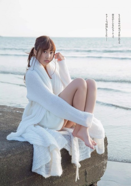 佐野ひなこが鉄拳7のコスプレで黒ニーソがエロい画像 13