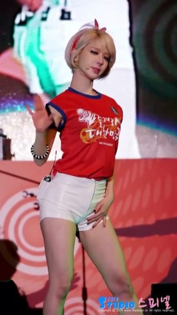 韓流アイドルＡＯＡチョアのホットパンツ+生足がエロい画像まとめ 10