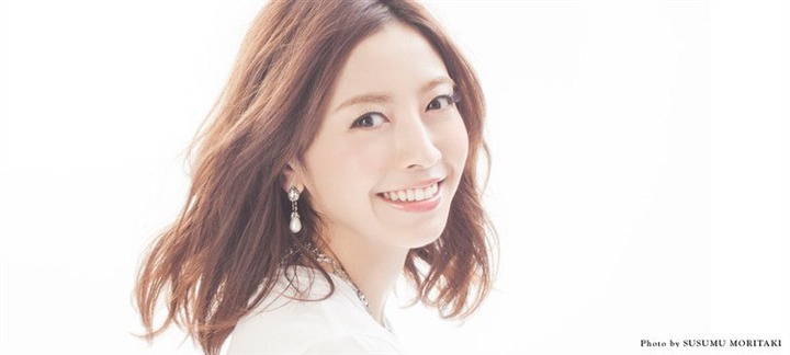 片瀬那奈が何もしなくてもやらしいのでキスしたくなるエロ画像 2
