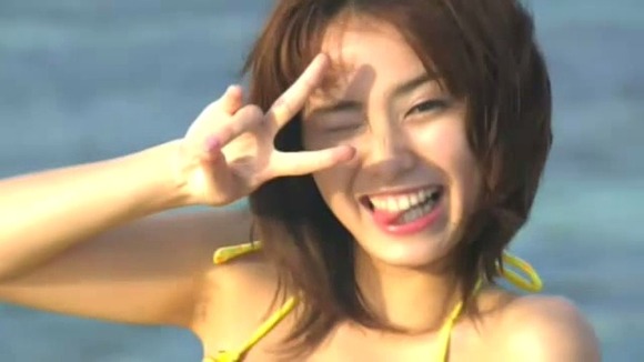 市川由衣　女優/歌手のセミヌードがエロい画像30枚 13