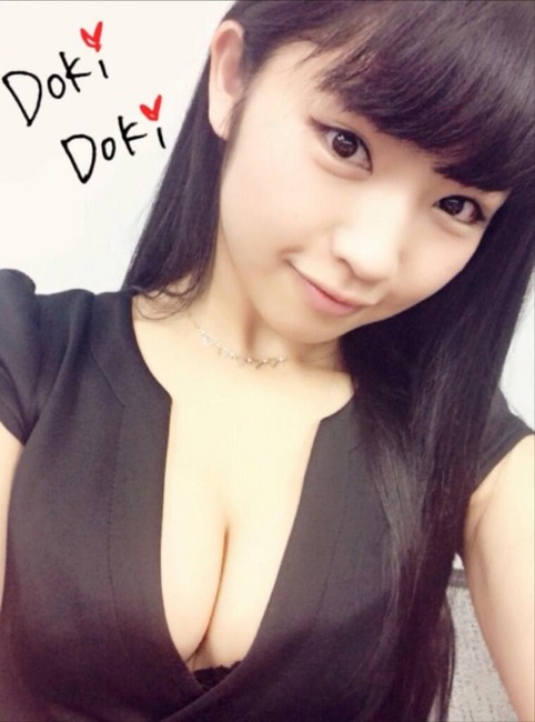 永井里菜（21）のY字バランスがエロい画像まとめ　ソフマップ 7