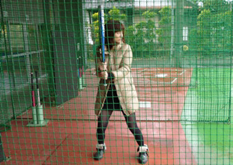 【画像】女の子にバット持たせてみた結果wwwww 19