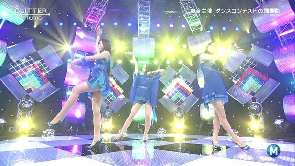 MステでPerfumeの生足がエロいキャプ画像30枚 27