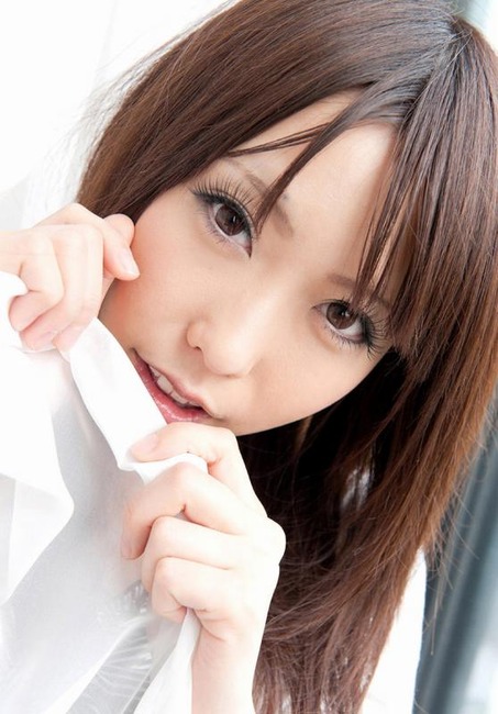 OLパンチラがエロい有村千佳ちゃんの画像まとめ 31