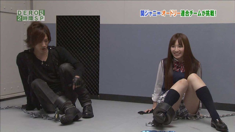 太もも見せすぎてパンチラしそうなアイドル達のキャプ画像 23