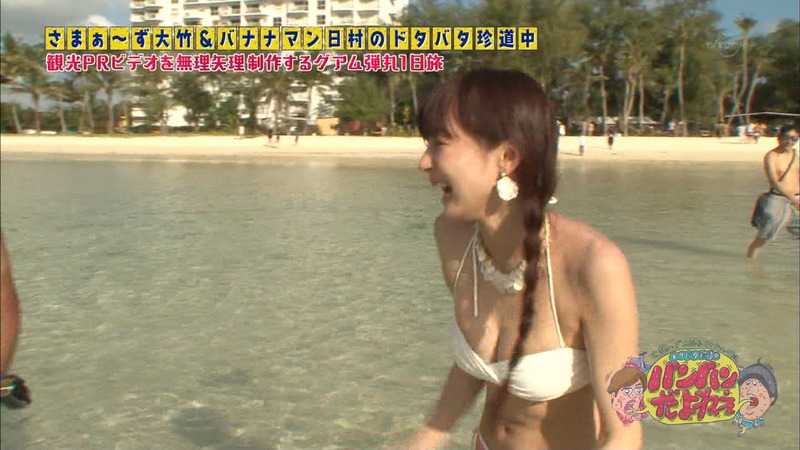 さま～ずとバナナマン日村が水着姿のお姉さんを撮影してるエロ画像 12