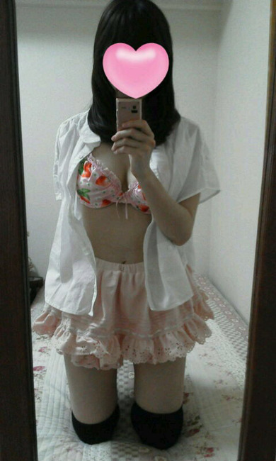 ぶら下がってるおっぱいのエロ画像貼っていく　40枚 38