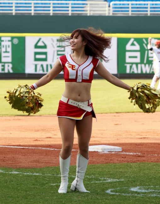 楽天イーグルスのチアリーダーがエロ可愛すぎる　画像30枚 12