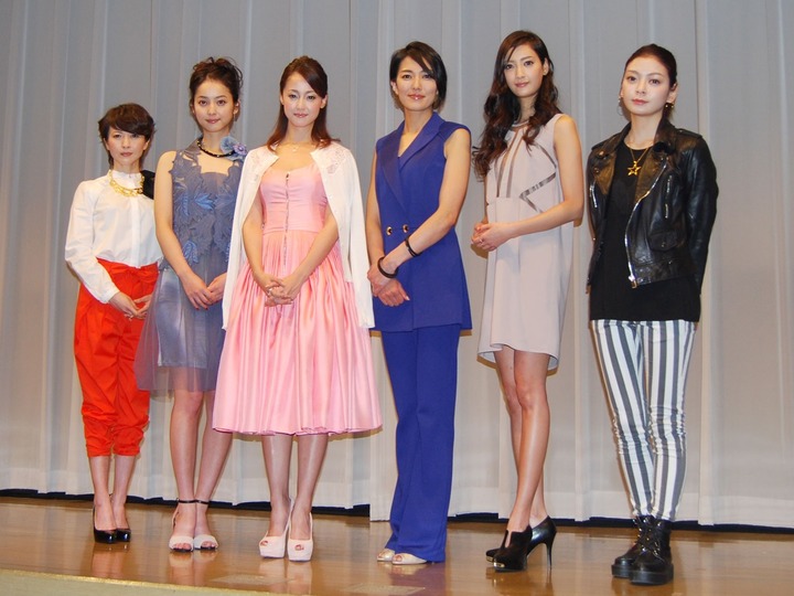 【画像】映画で見せた沢尻エリカのﾌﾟﾙﾌﾟﾙ美白おっぱいｗｗｗ 16