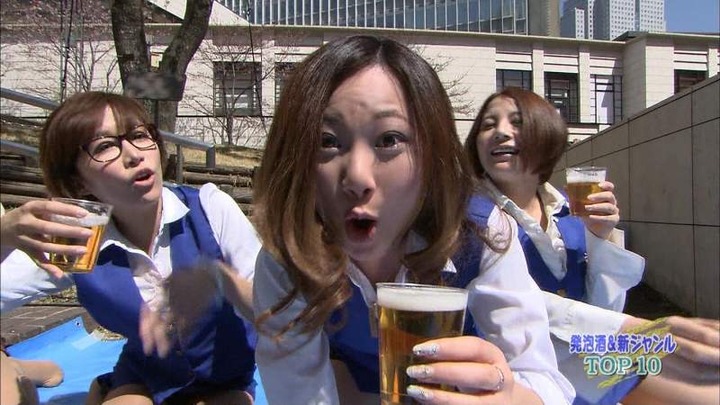 ランク王国でサンバガールとOLが花見してるエロ画像 19