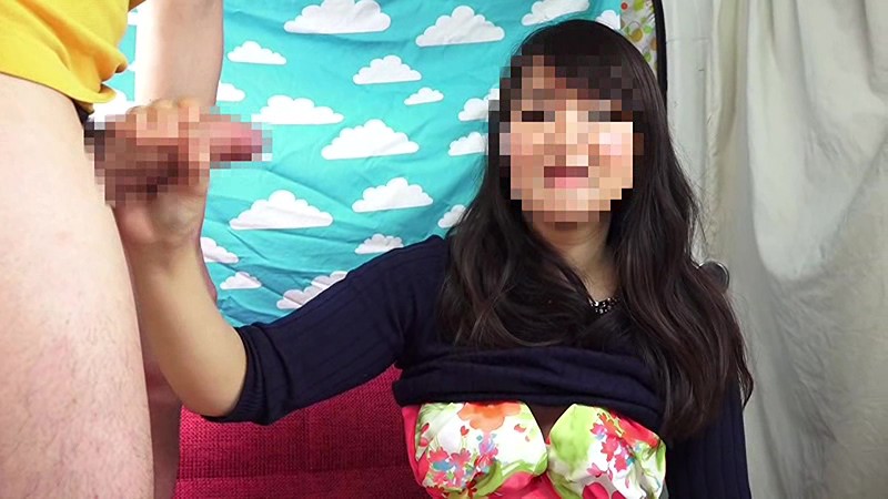 8人のムッツリスケベな素人女子をナンパしてハメ撮り 18