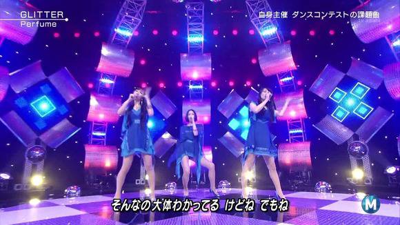 MステでPerfumeの生足がエロいキャプ画像30枚 21