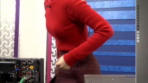 夏目三久　女子アナウンサーの着衣巨乳がエロいキャプ画像 11
