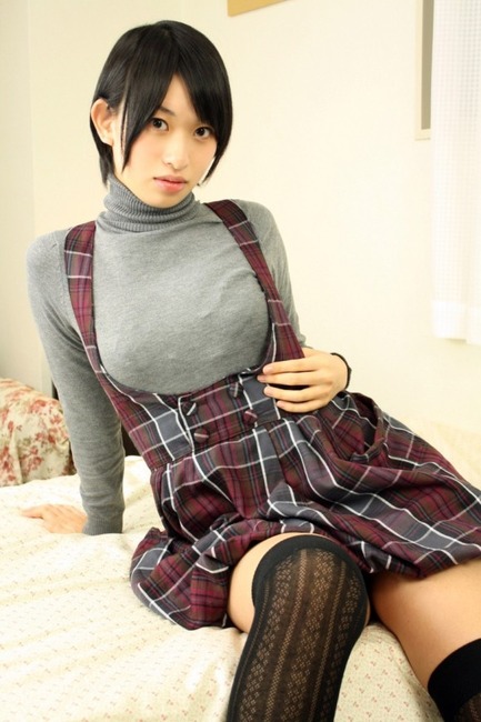 セーター・ニット姿の巨乳お姉さんの着衣おっぱいエロ画像まとめ 17