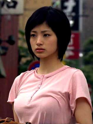 半澤直樹に出てる上戸彩の巨乳おっぱいがエロい画像 9