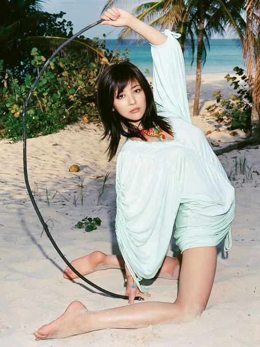 白石美帆のエロい画像まとめ70枚 23