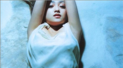 安達祐実が脱いでおっぱい見えてるエロ画像 8