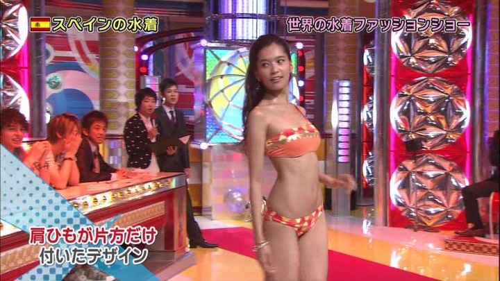 世界の水着ファッションショーがエロい 10