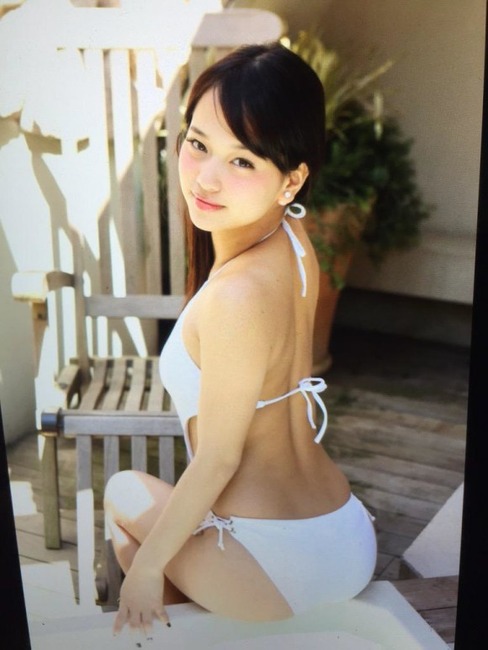 高山れいの胸の谷間がエロい画像 48