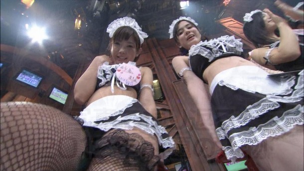 TVの生放送で壇蜜＆人気AV女優達がストリップ・ノーパン跳び箱してるエロ画像 19