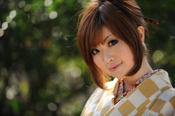 可愛いお姉さんのパンチラや水着がエロい画像30枚 15